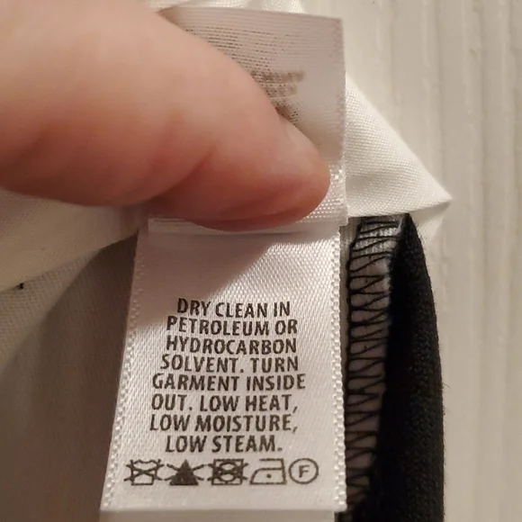 St. John NWT wool blend trousers dress pants - Picture 5 of 7